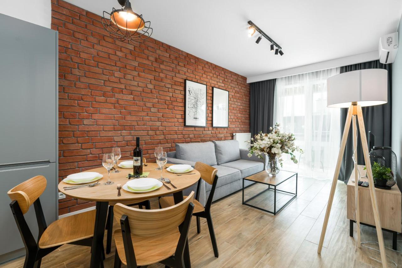 Premium Apartments Poznan Airport By Noclegi Renters Exterior photo