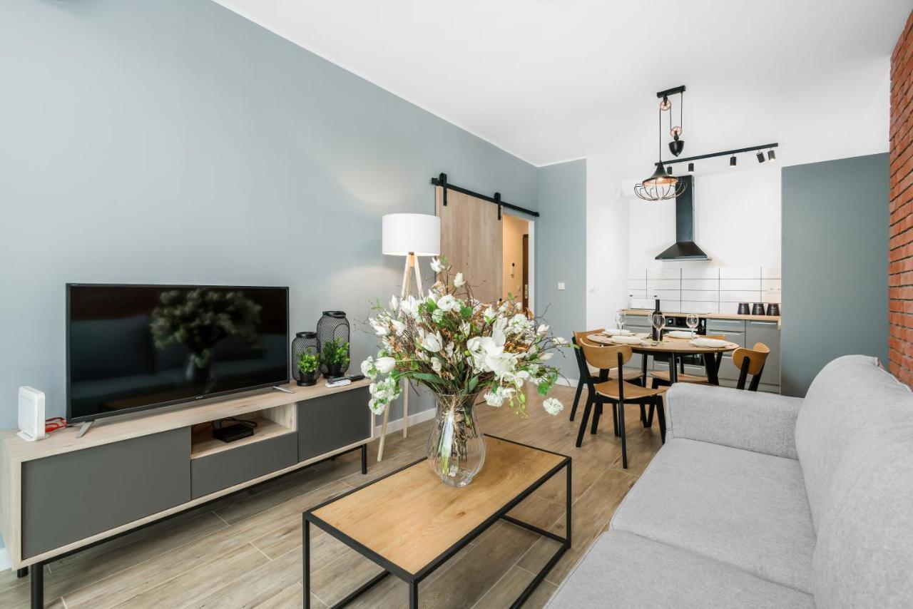 Premium Apartments Poznan Airport By Noclegi Renters Exterior photo