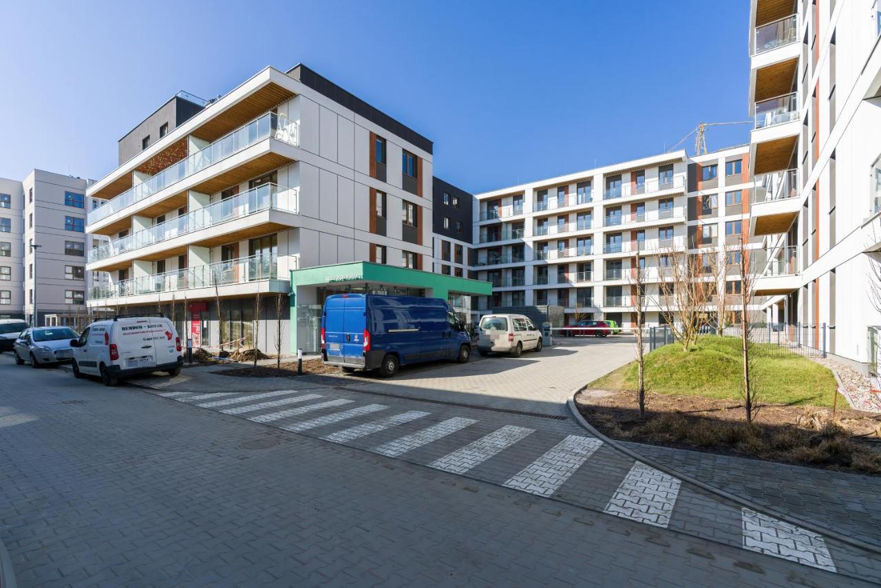 Premium Apartments Poznan Airport By Noclegi Renters Exterior photo
