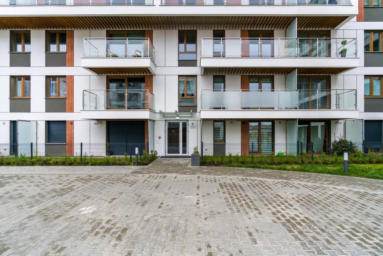 Premium Apartments Poznan Airport By Noclegi Renters Exterior photo